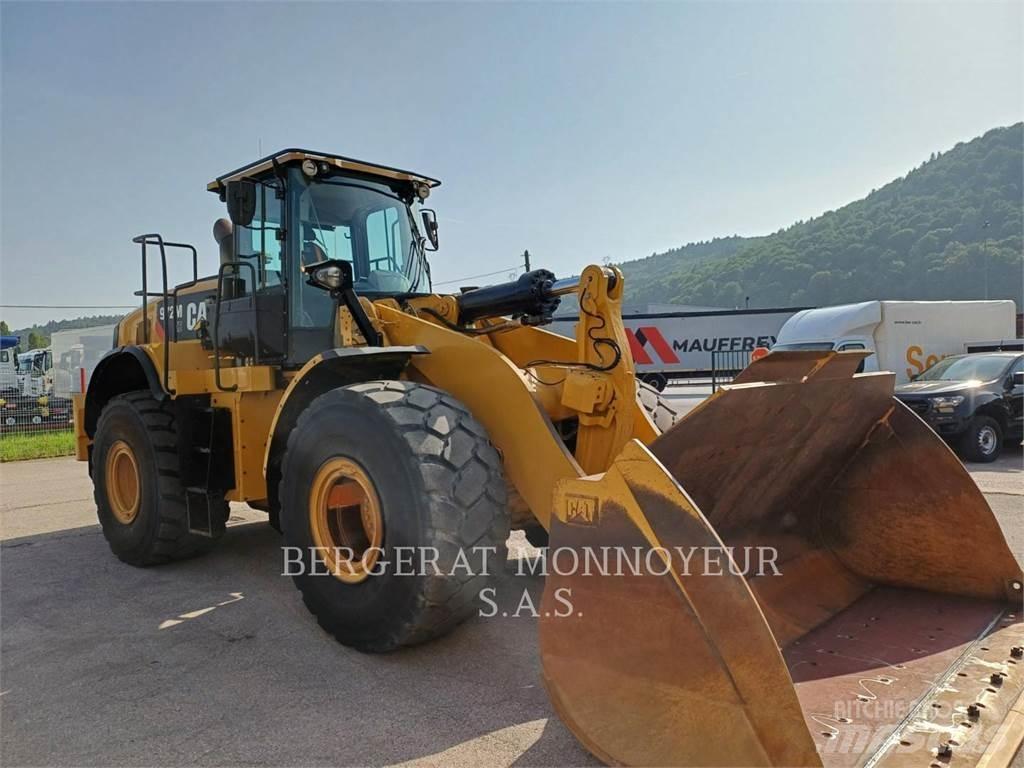 CAT 972M XE Incarcator pe pneuri