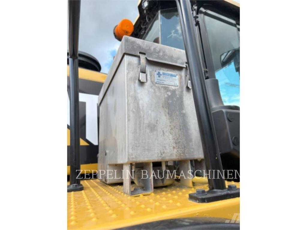 CAT 972MXE Incarcator pe pneuri