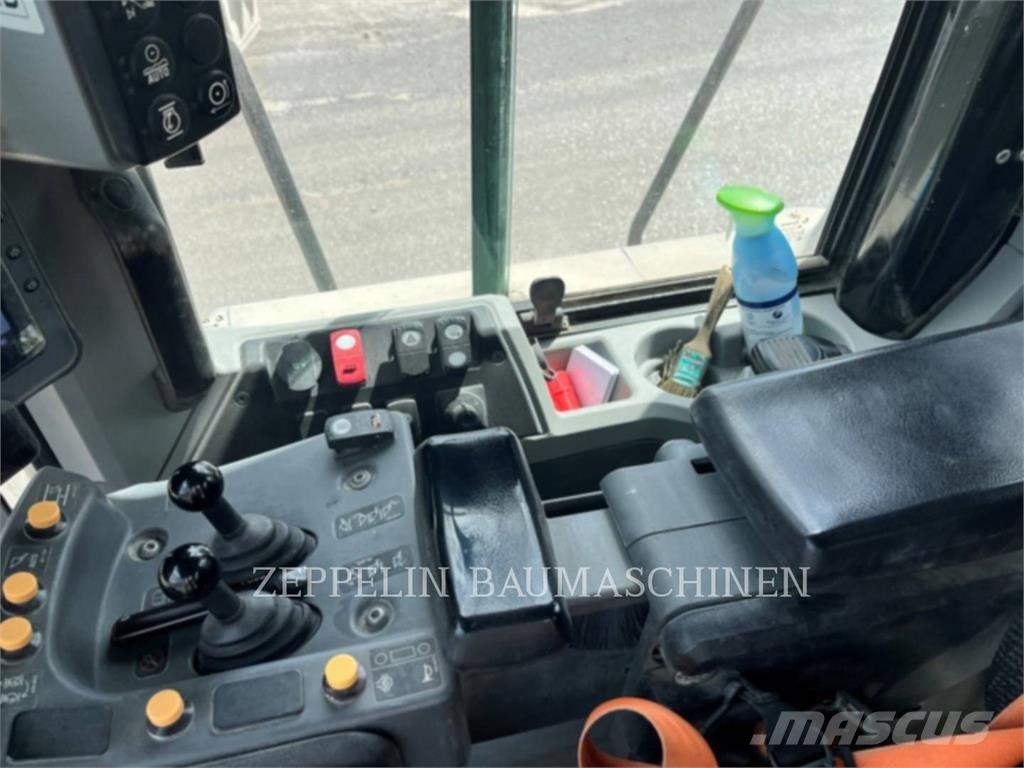 CAT 972MXE Incarcator pe pneuri