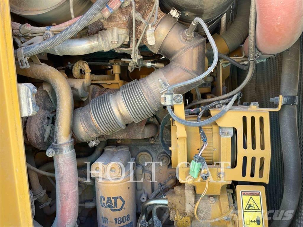 CAT 973K Încarcatoare cu excavator