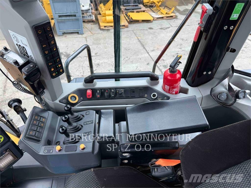 CAT 980 Incarcator pe pneuri