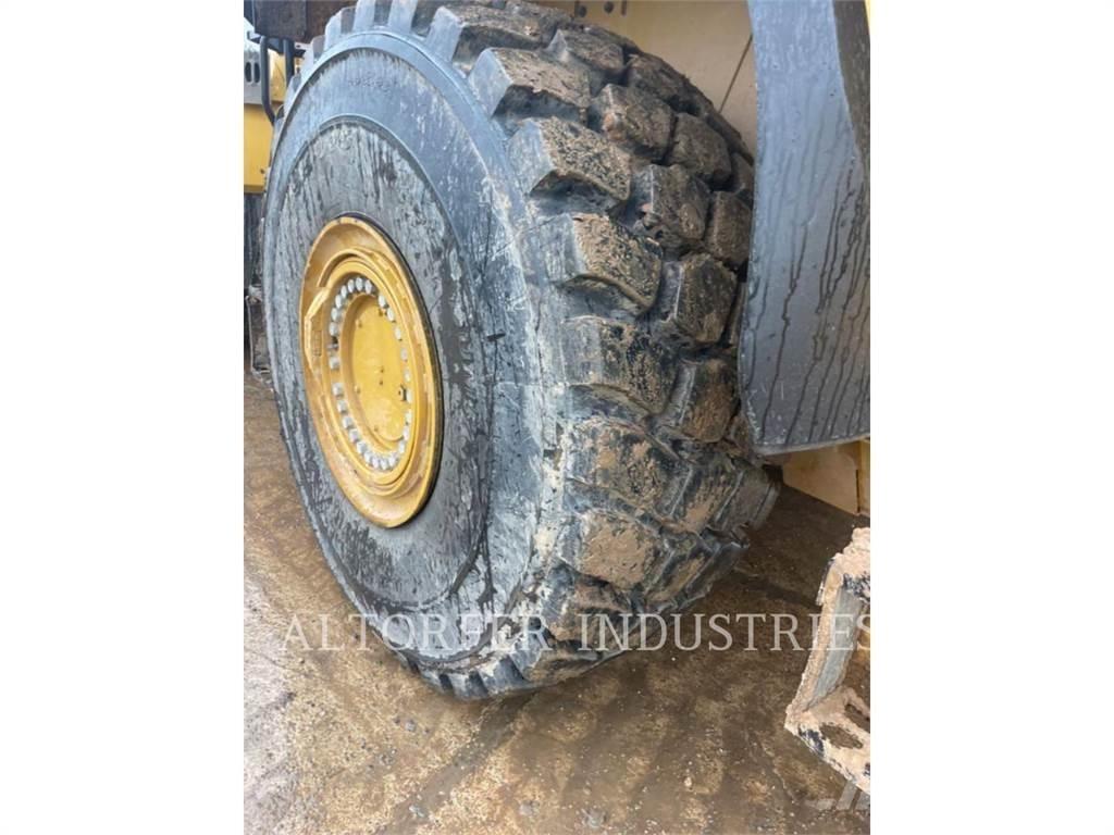 CAT 980-14 Incarcator pe pneuri