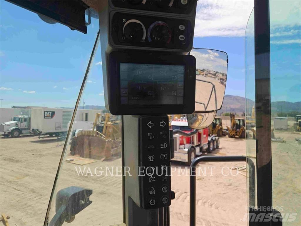CAT 980M Incarcator pe pneuri