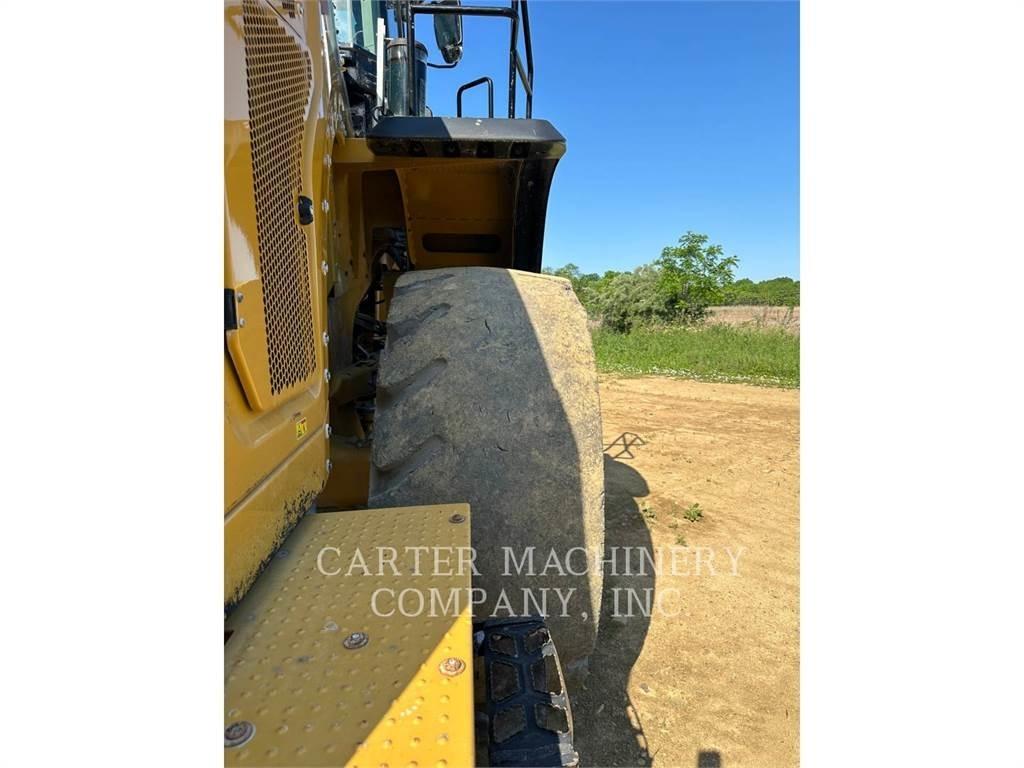 CAT 980M Incarcator pe pneuri