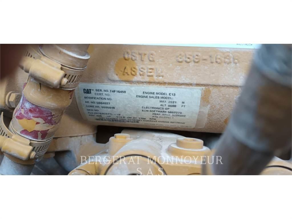 CAT 980M Incarcator pe pneuri