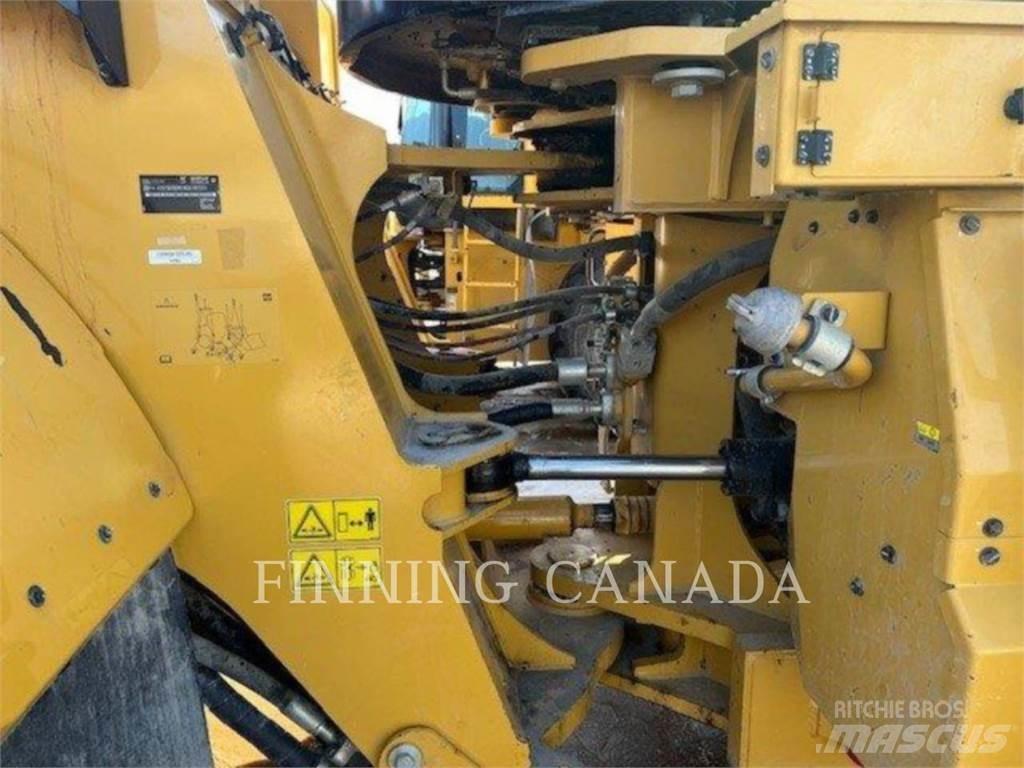 CAT 980M Incarcator pe pneuri