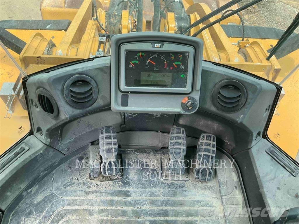 CAT 980M Incarcator pe pneuri