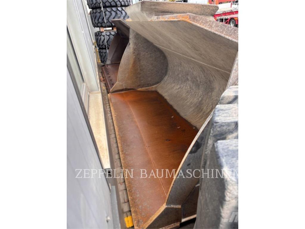 CAT 980M Incarcator pe pneuri