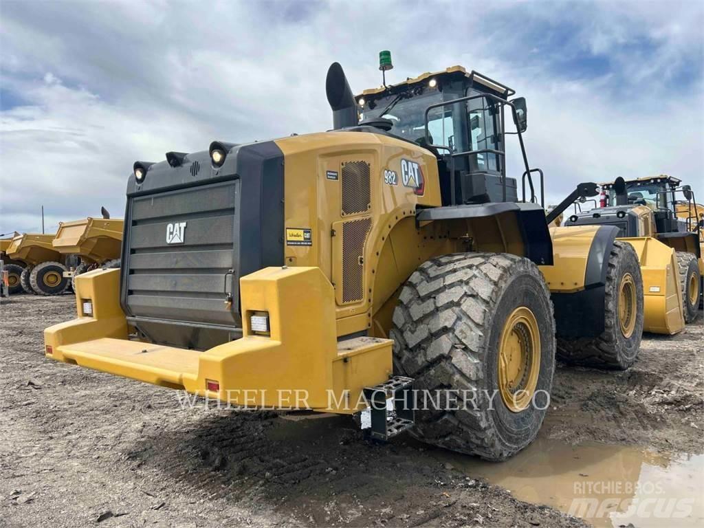 CAT 982 Incarcator pe pneuri