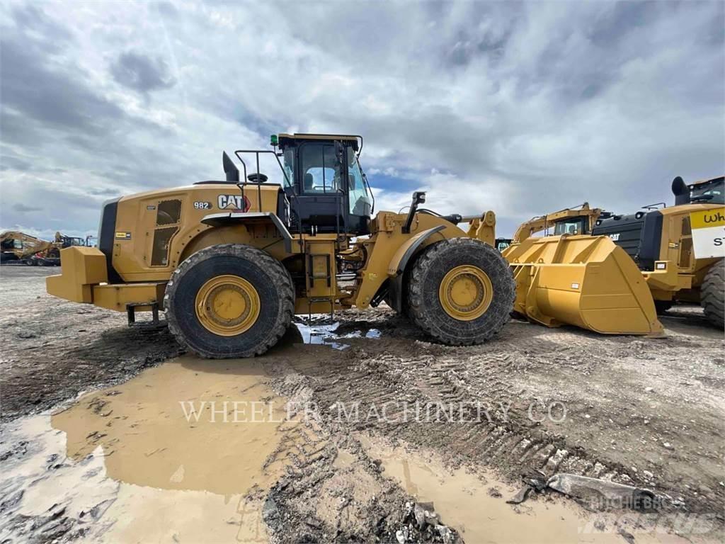 CAT 982 Incarcator pe pneuri