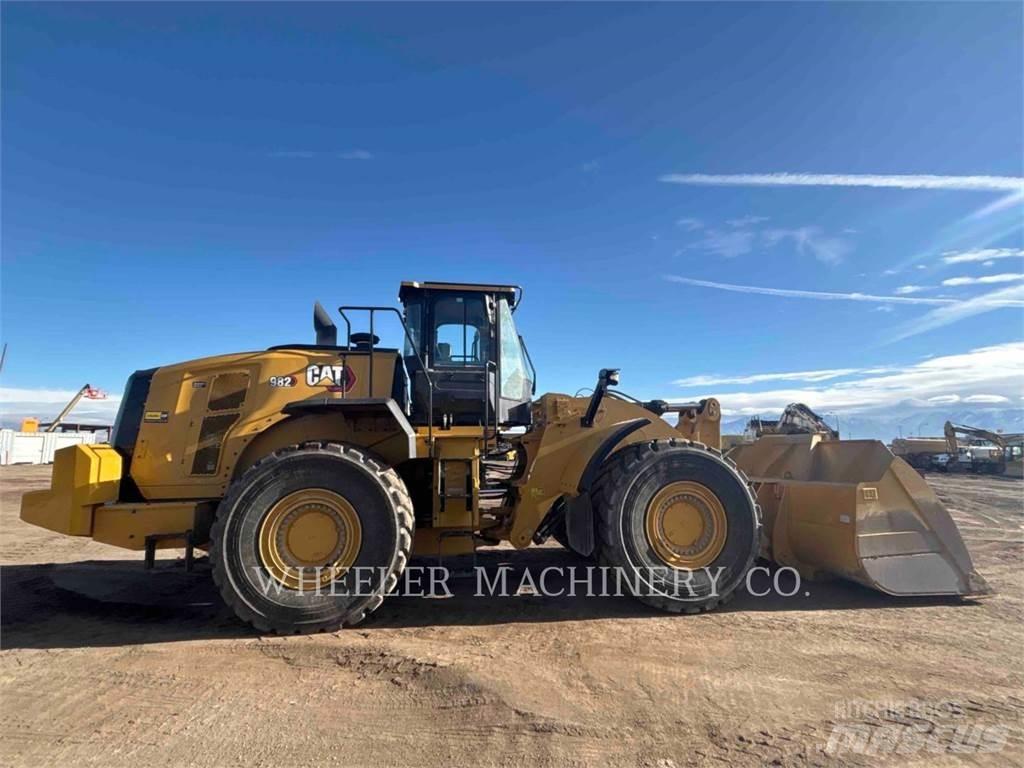 CAT 982 Incarcator pe pneuri