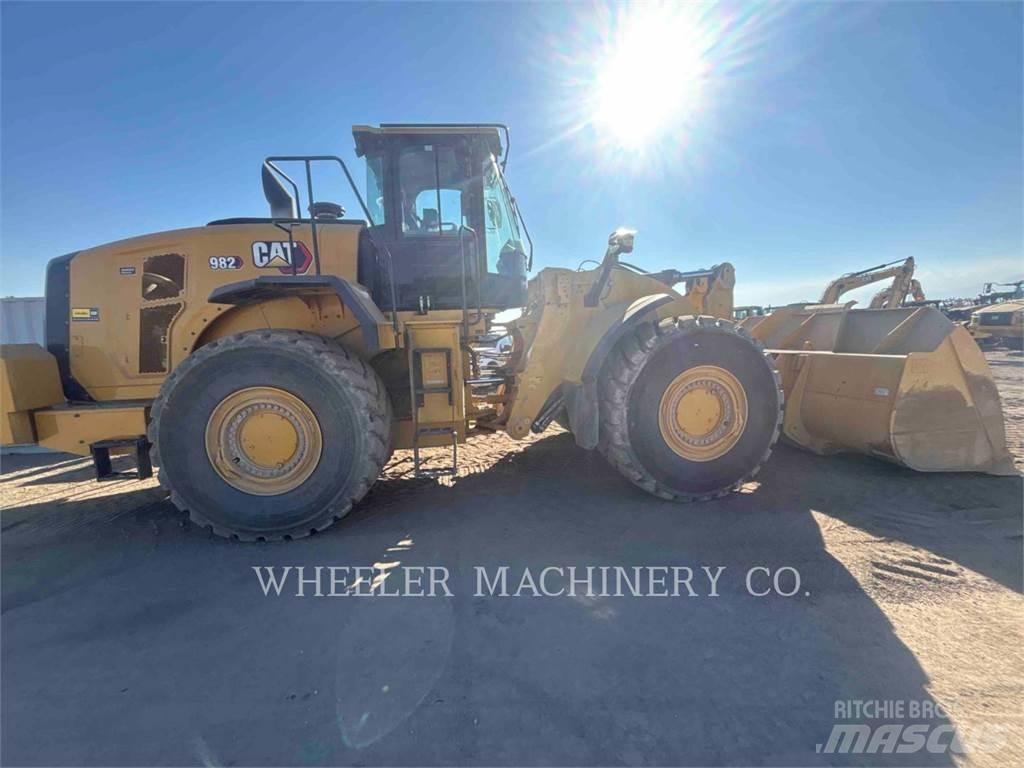 CAT 982 Incarcator pe pneuri