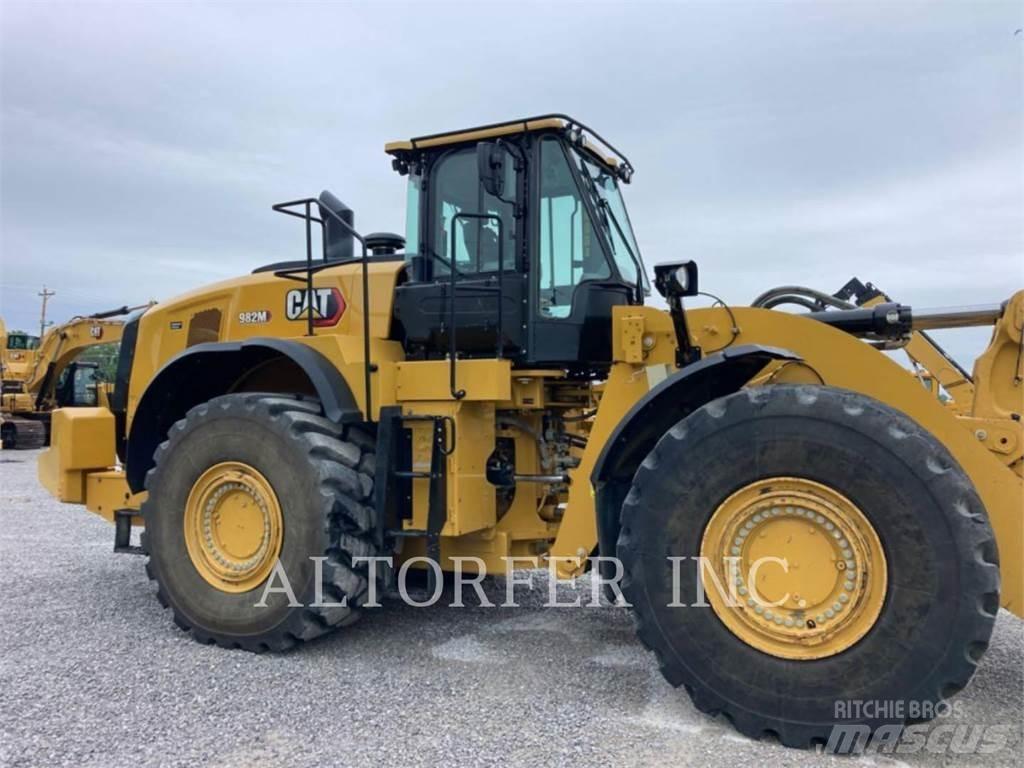CAT 982M Incarcator pe pneuri