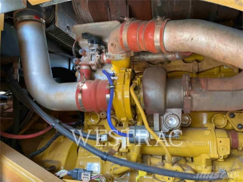 CAT 982M Incarcator pe pneuri