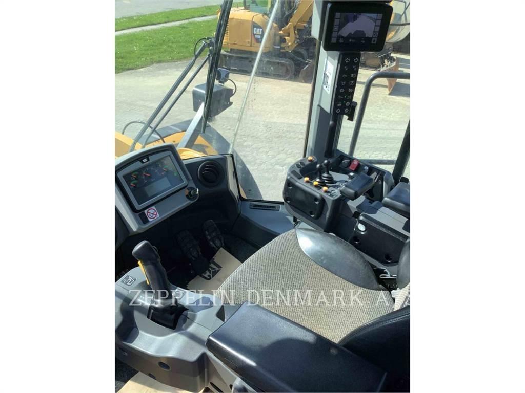 CAT 982M Incarcator pe pneuri