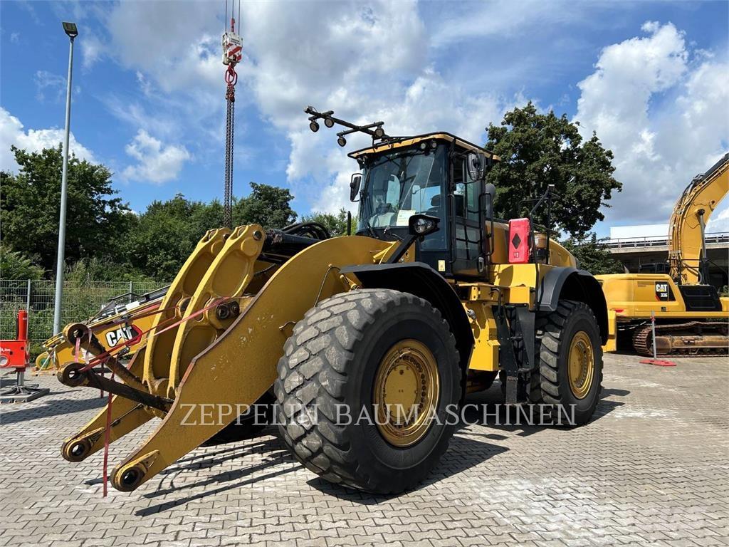 CAT 982M Incarcator pe pneuri
