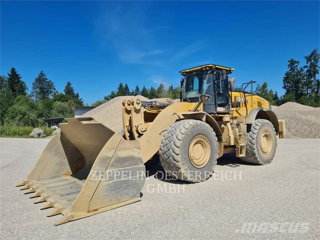 CAT 982M Incarcator pe pneuri