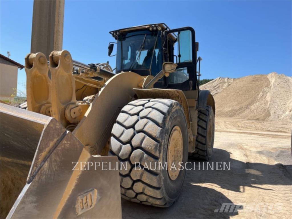 CAT 982M Incarcator pe pneuri