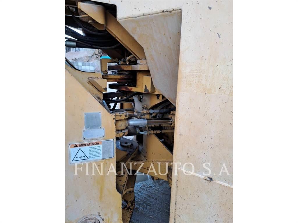 CAT 988F Incarcator pe pneuri