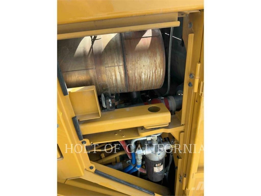 CAT 988K Incarcator pe pneuri