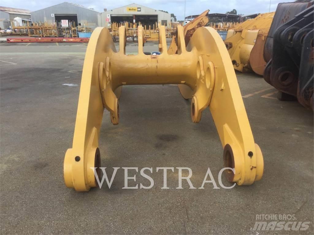 CAT 993K Nacele cu brat articulat