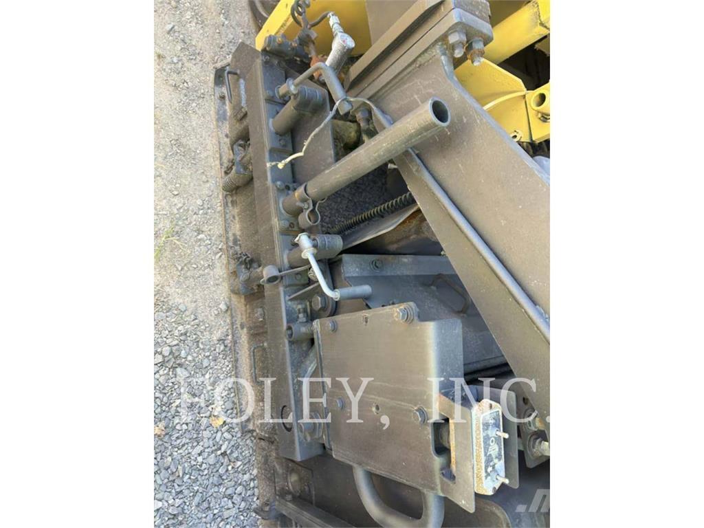 CAT AP-1055D Pavatoare asfalt