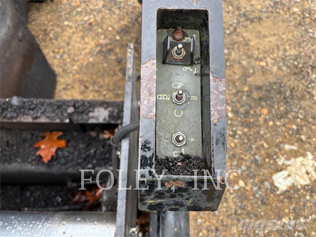 CAT AP-655D Pavatoare asfalt