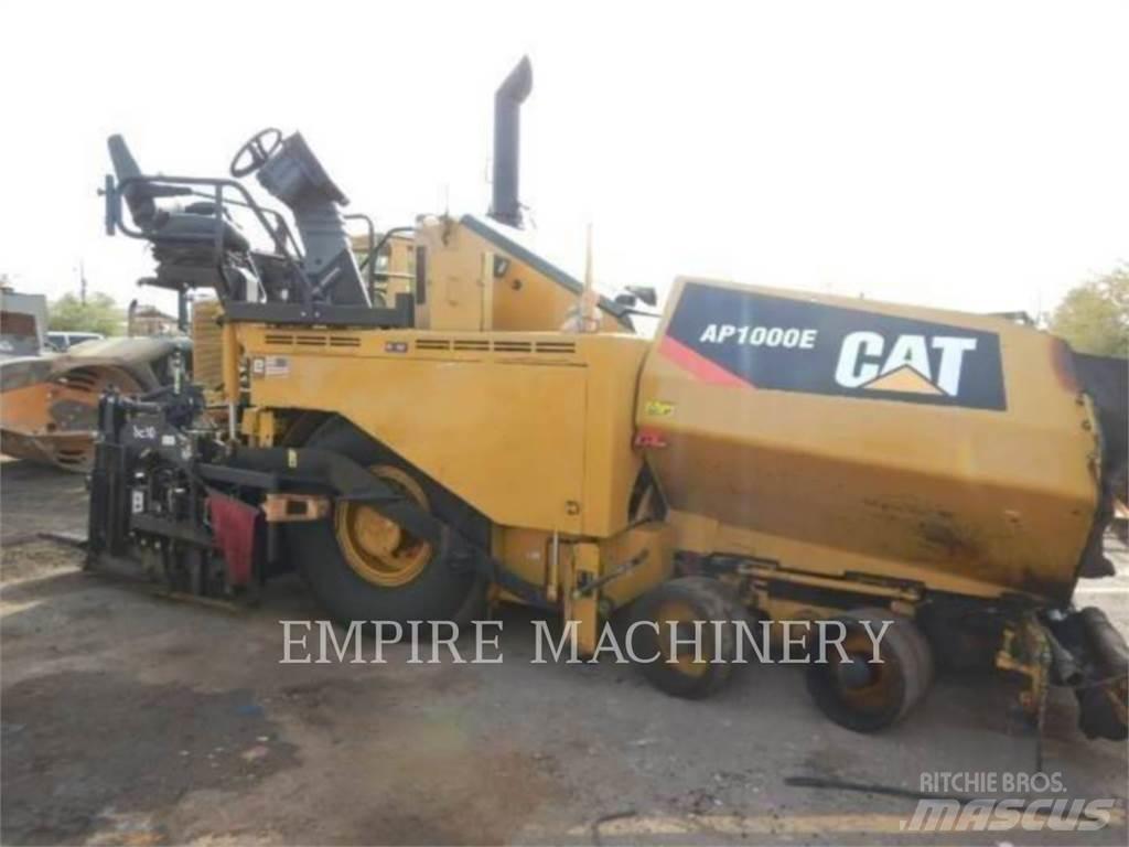 CAT AP1000E Pavatoare asfalt