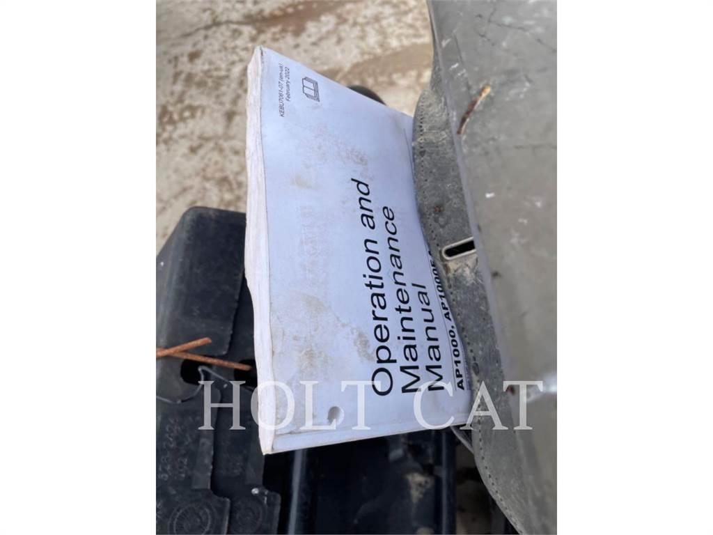 CAT AP1000F Compactoare monocilindrice