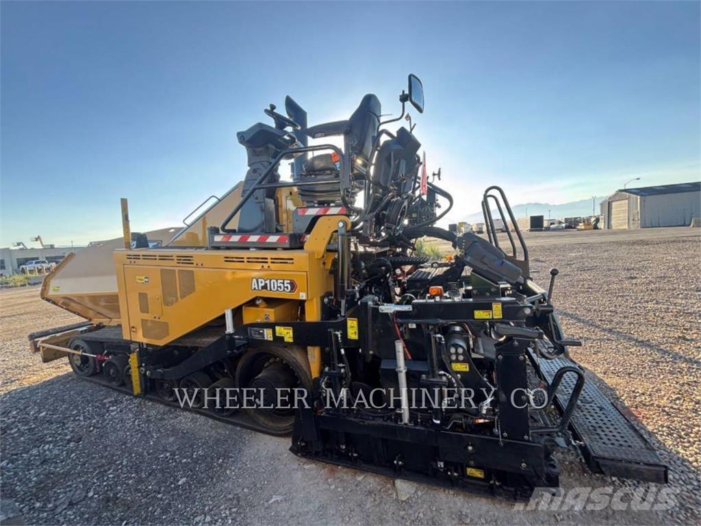 CAT AP1055 Pavatoare asfalt