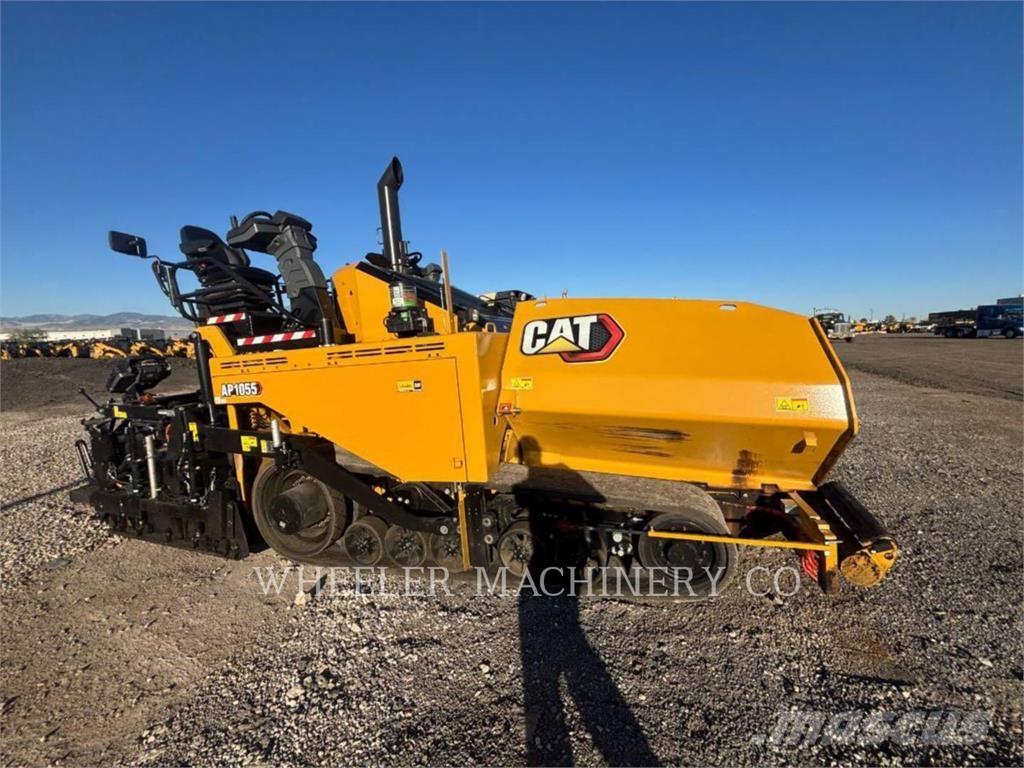 CAT AP1055 Pavatoare asfalt