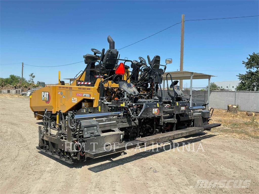 CAT AP1055 Pavatoare asfalt