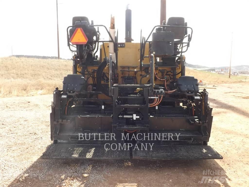 CAT AP1055F Pavatoare asfalt