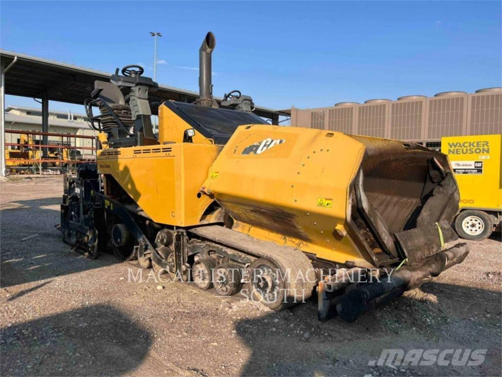 CAT AP1055F Pavatoare asfalt