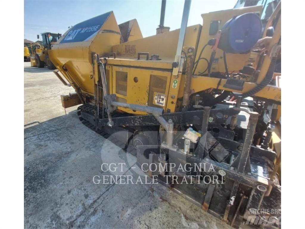CAT AP255E Pavatoare asfalt