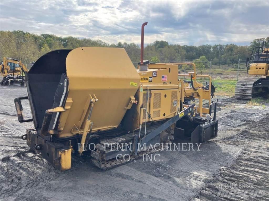 CAT AP255E Pavatoare asfalt