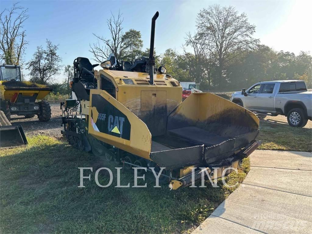 CAT AP355F Pavatoare asfalt