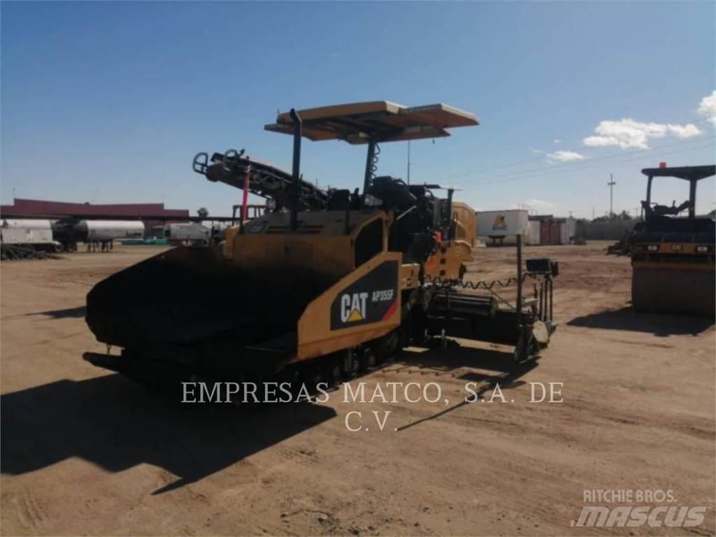 CAT AP355FLRC Pavatoare asfalt