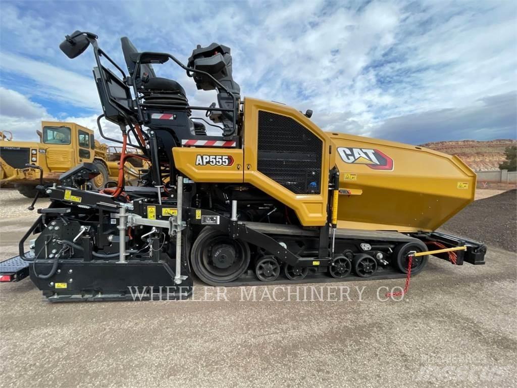 CAT AP555 Pavatoare asfalt