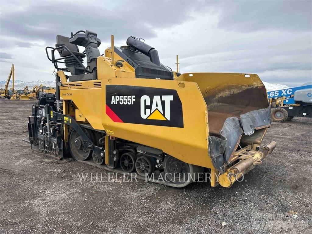 CAT AP555F Pavatoare asfalt