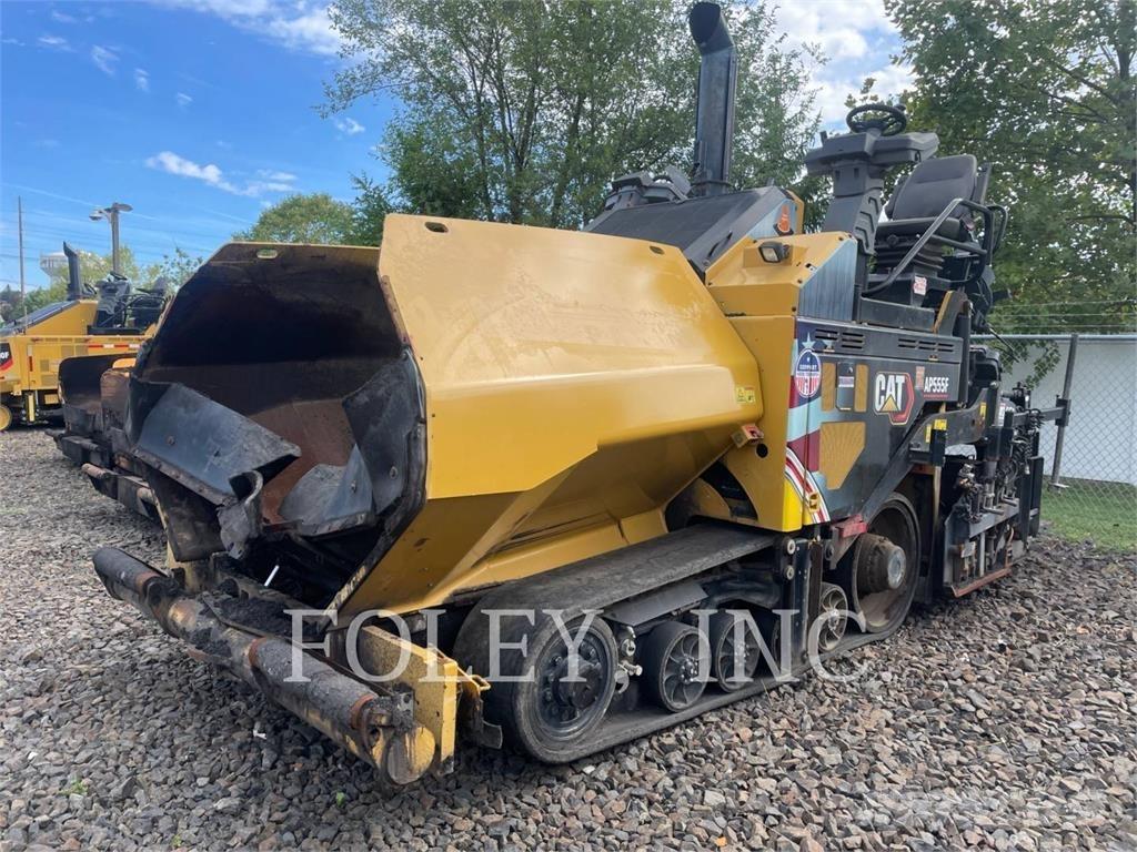 CAT AP555F Pavatoare asfalt