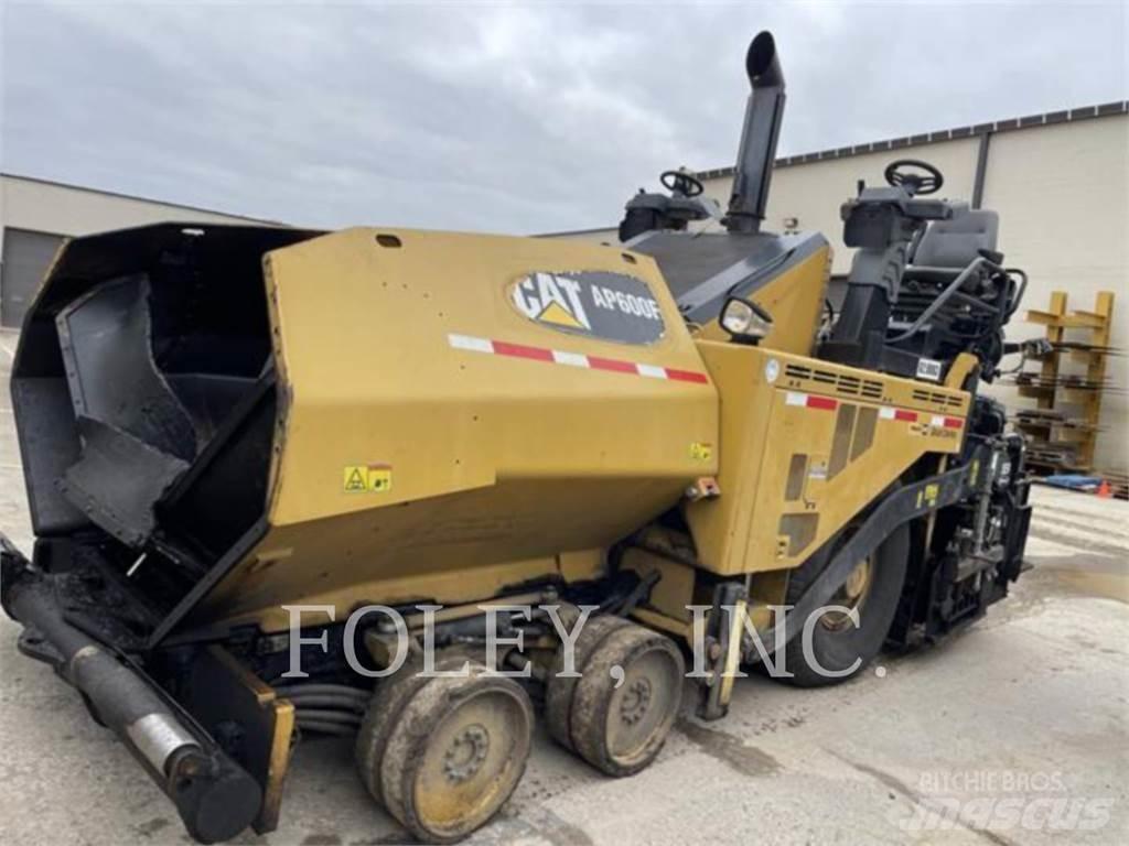 CAT AP600F Pavatoare asfalt