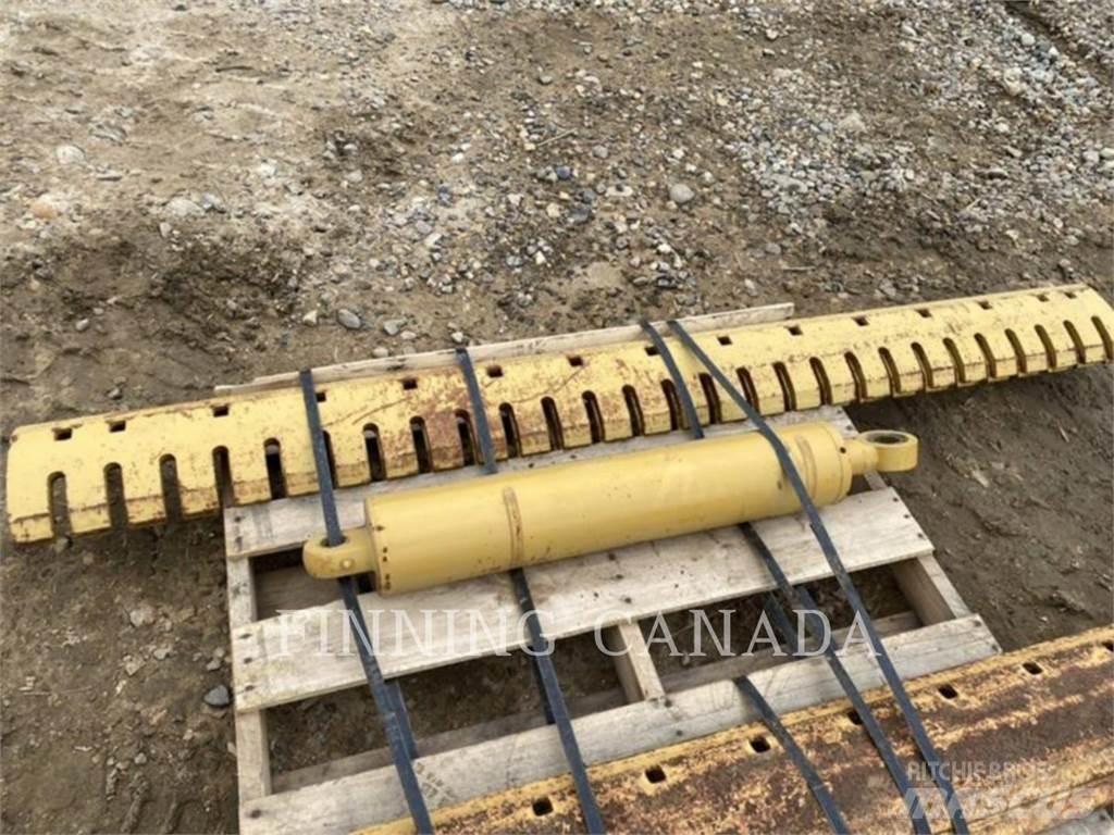 CAT ATTACHMENTS 14M Dezapezitoare