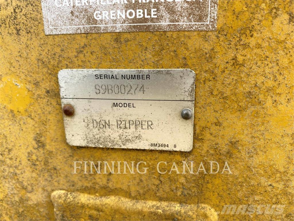 CAT ATTACHMENTS D6N Scarificatoare