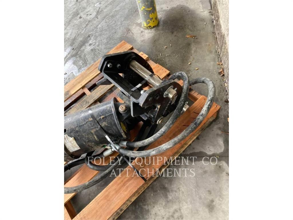 CAT AUBHLA68 Buldoexcavatoare
