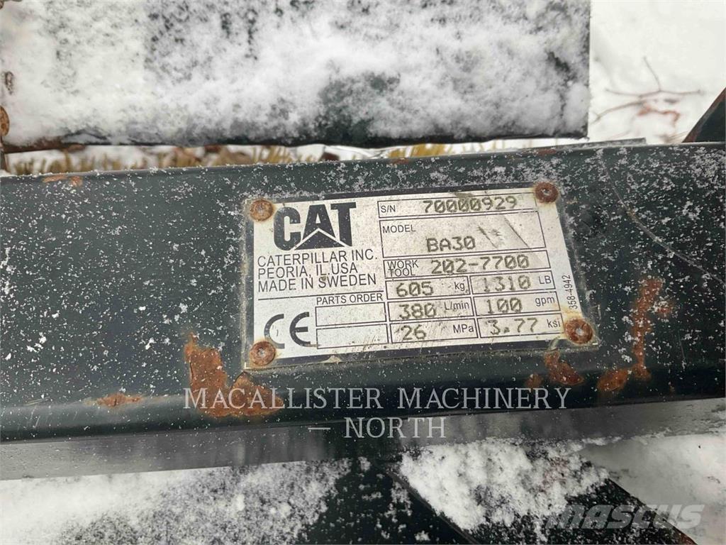 CAT BA30 Perii
