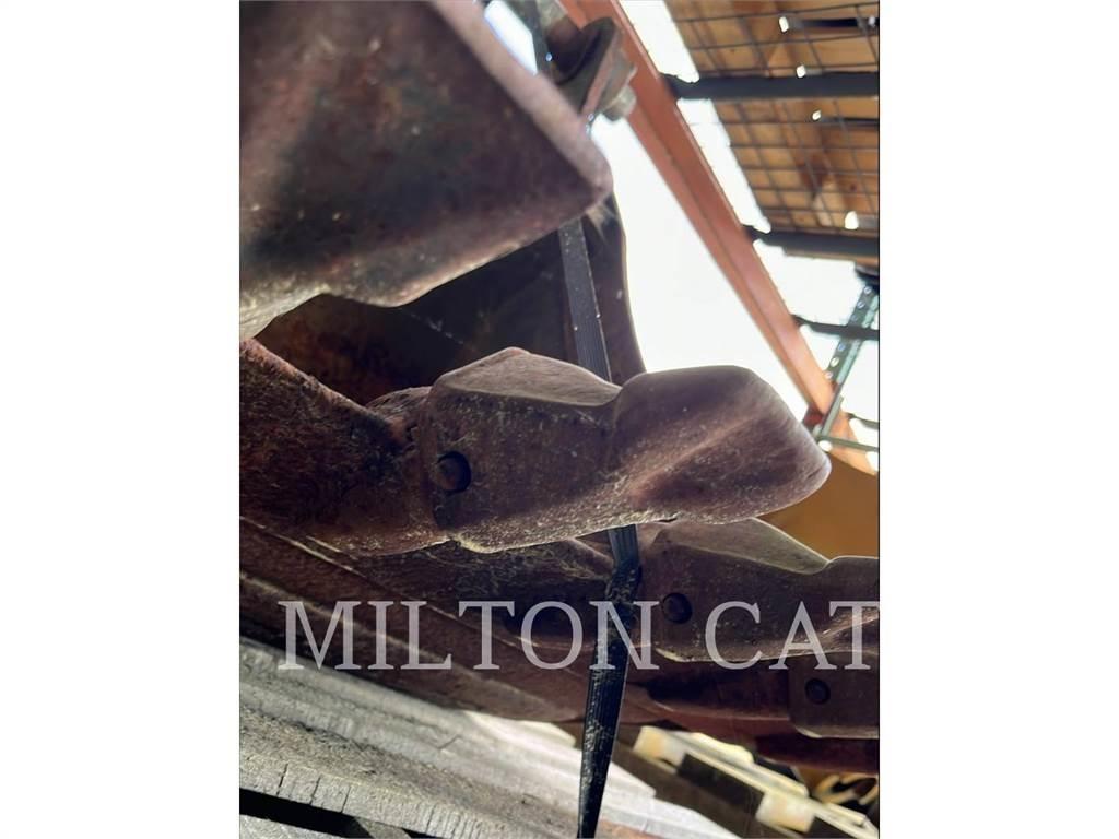 CAT BHL 24 HDR BUCKET Pistoane