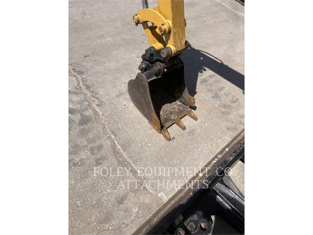 CAT BK302P18 Excavatoare pe șenile
