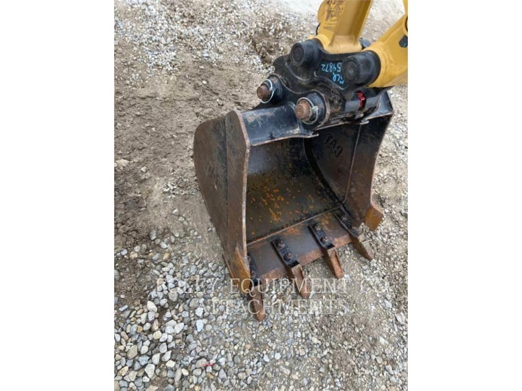 CAT BK302P24 Excavatoare pe șenile
