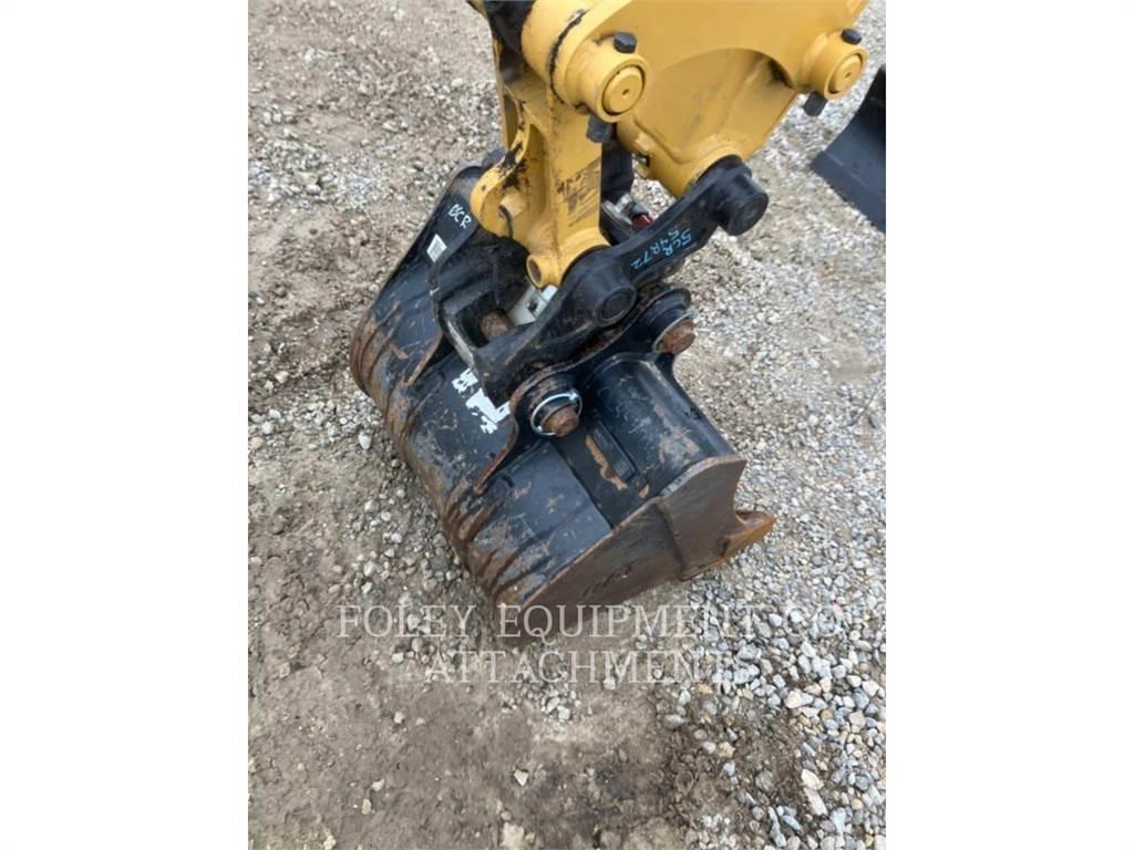 CAT BK302P24 Excavatoare pe șenile

